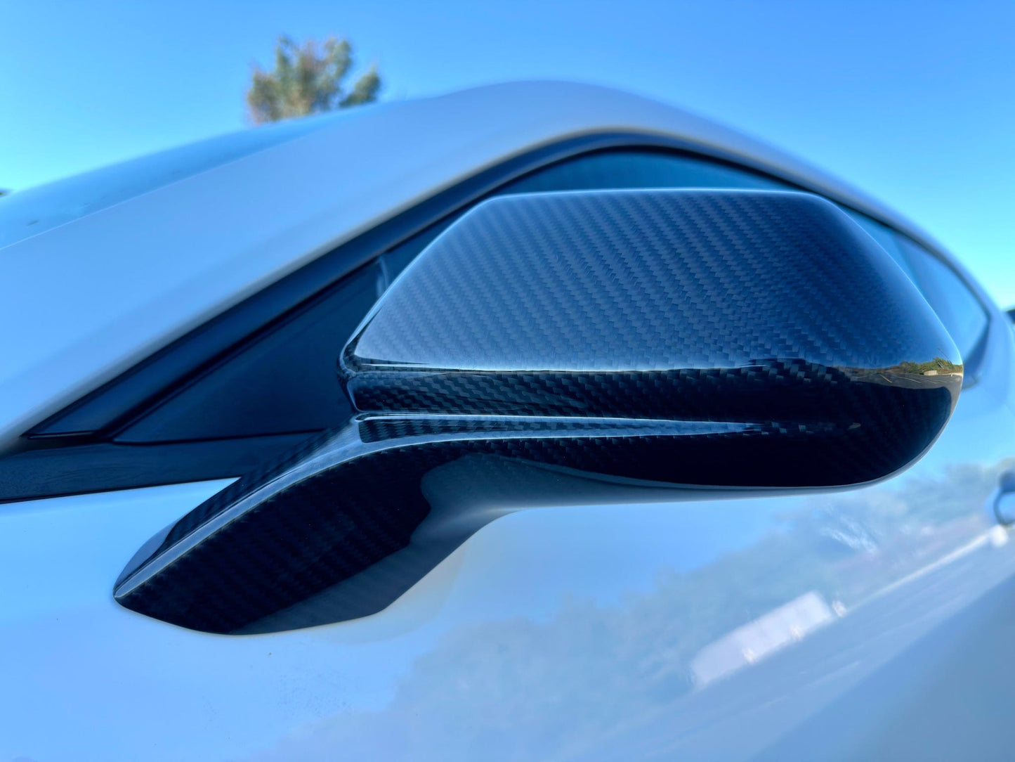 
                  
                    Camaro carbon fiber mirror covers drivers side
                  
                